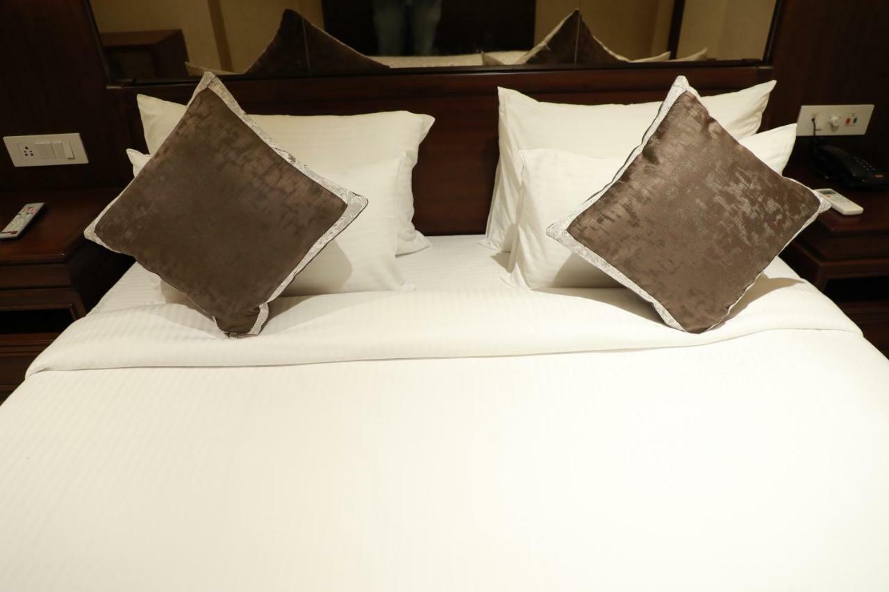 Hotel Golden Tower Near Heritage Street Amritsar Zewnętrze zdjęcie
